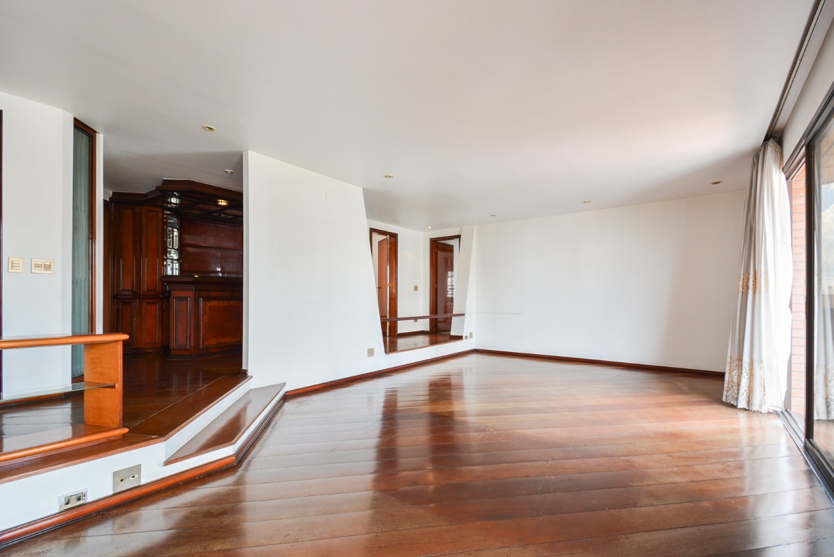 Apartamento à venda com 4 quartos, 274m² - Foto 3