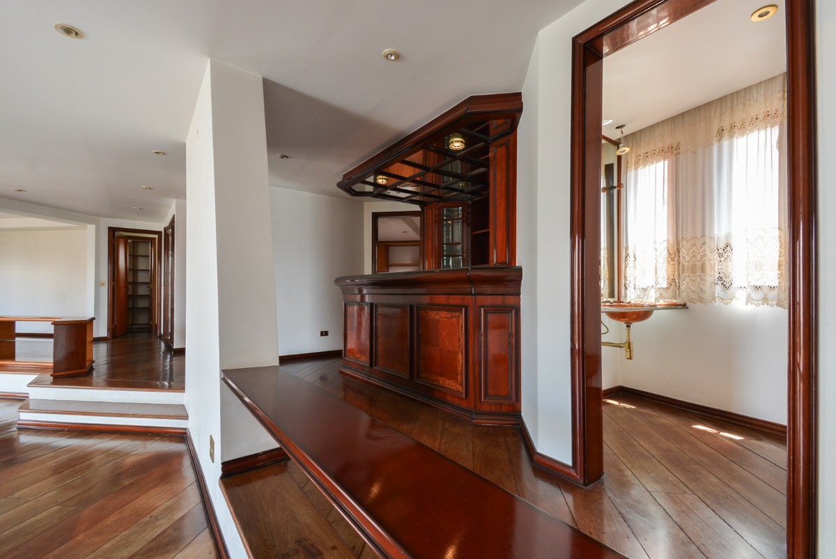 Apartamento à venda com 4 quartos, 274m² - Foto 6