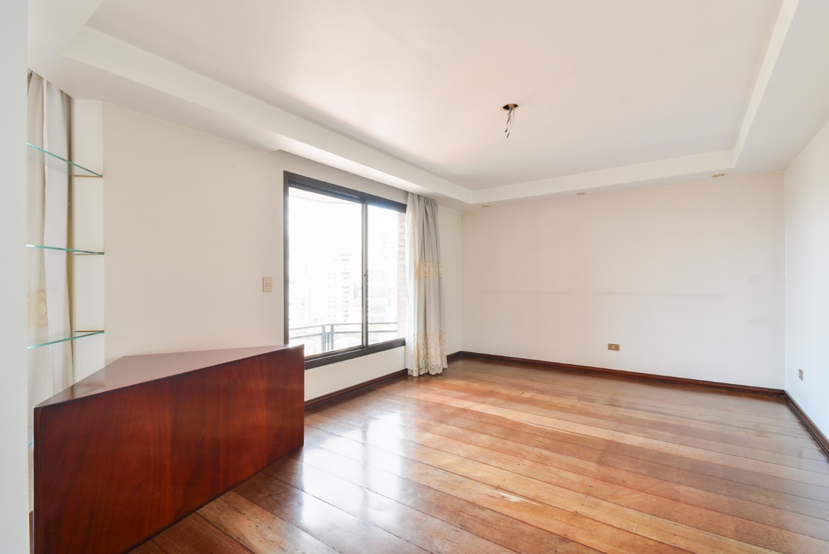 Apartamento à venda com 4 quartos, 274m² - Foto 8