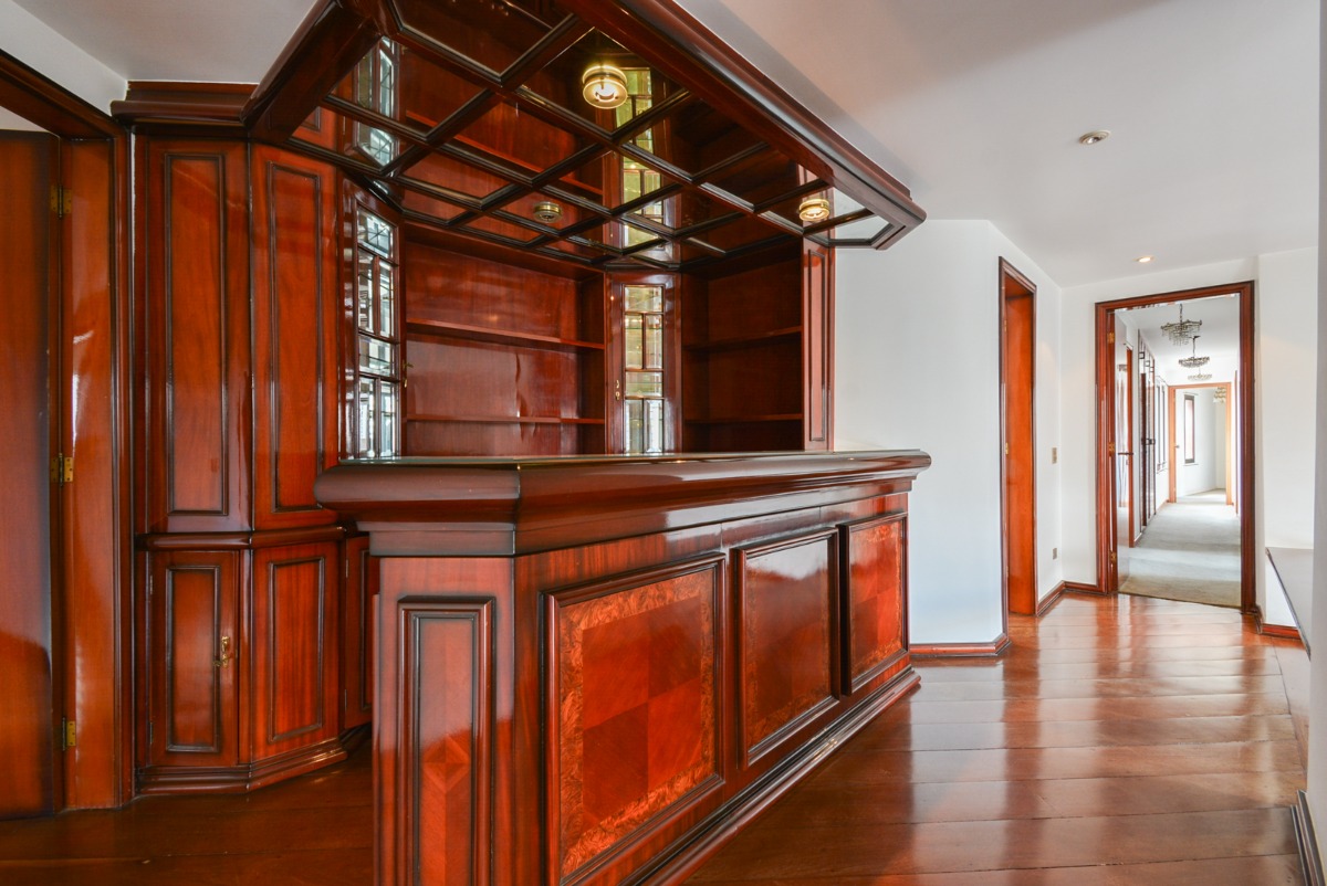 Apartamento à venda com 4 quartos, 274m² - Foto 11