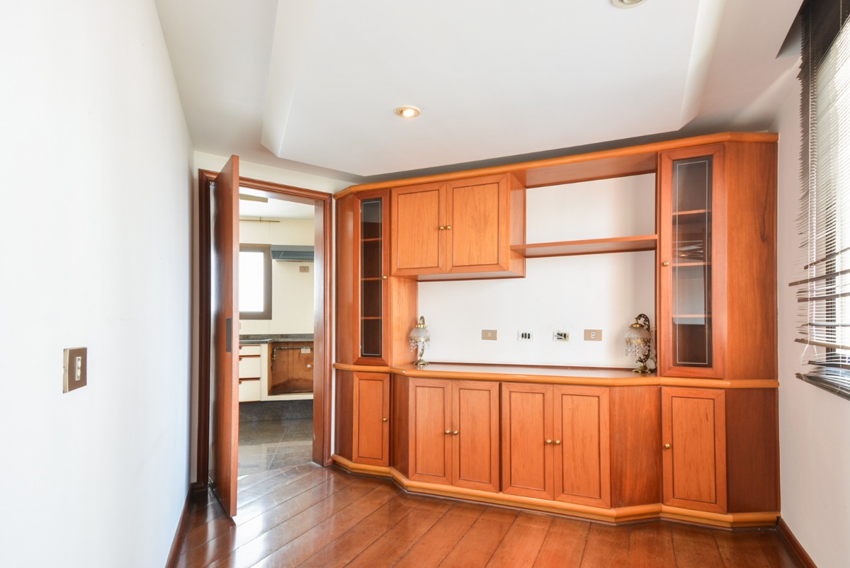 Apartamento à venda com 4 quartos, 274m² - Foto 19