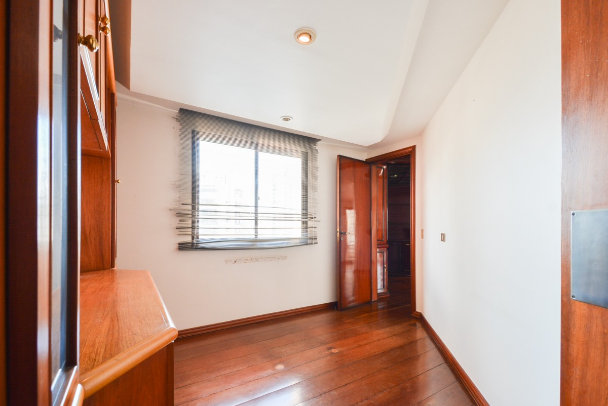 Apartamento à venda com 4 quartos, 274m² - Foto 21