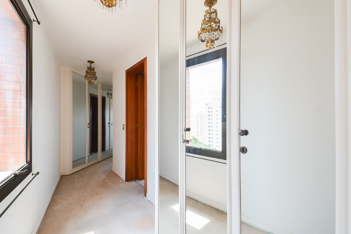 Apartamento à venda com 4 quartos, 274m² - Foto 42