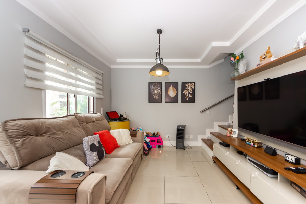 Casa em condomínio para venda com 3 quartos, sendo 1 suíte, 113m²