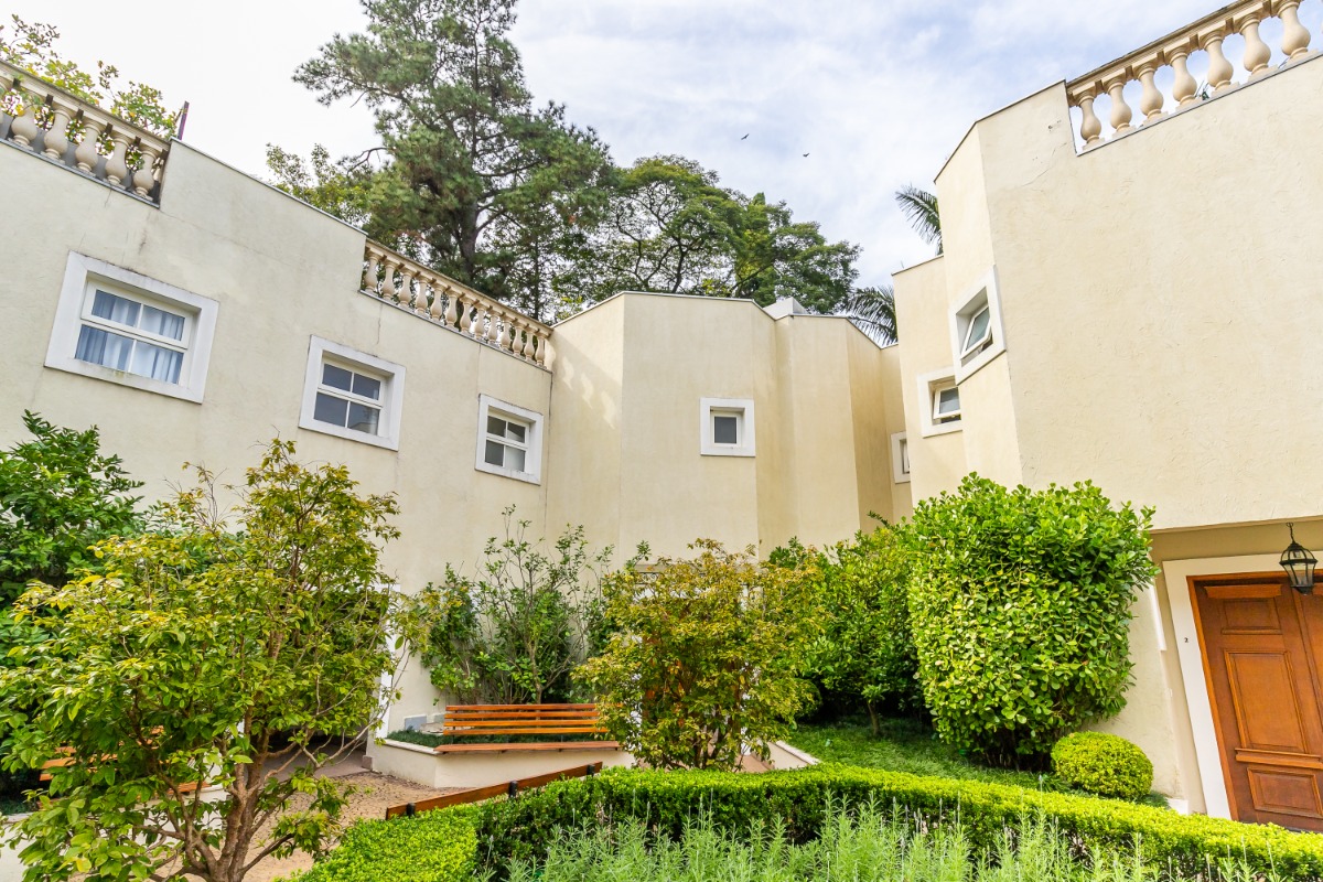 Casa em condomínio para venda com 4 quartos, sendo 4 suítes, 533.45m² - CESARINACIO - Imóveis de Nicho