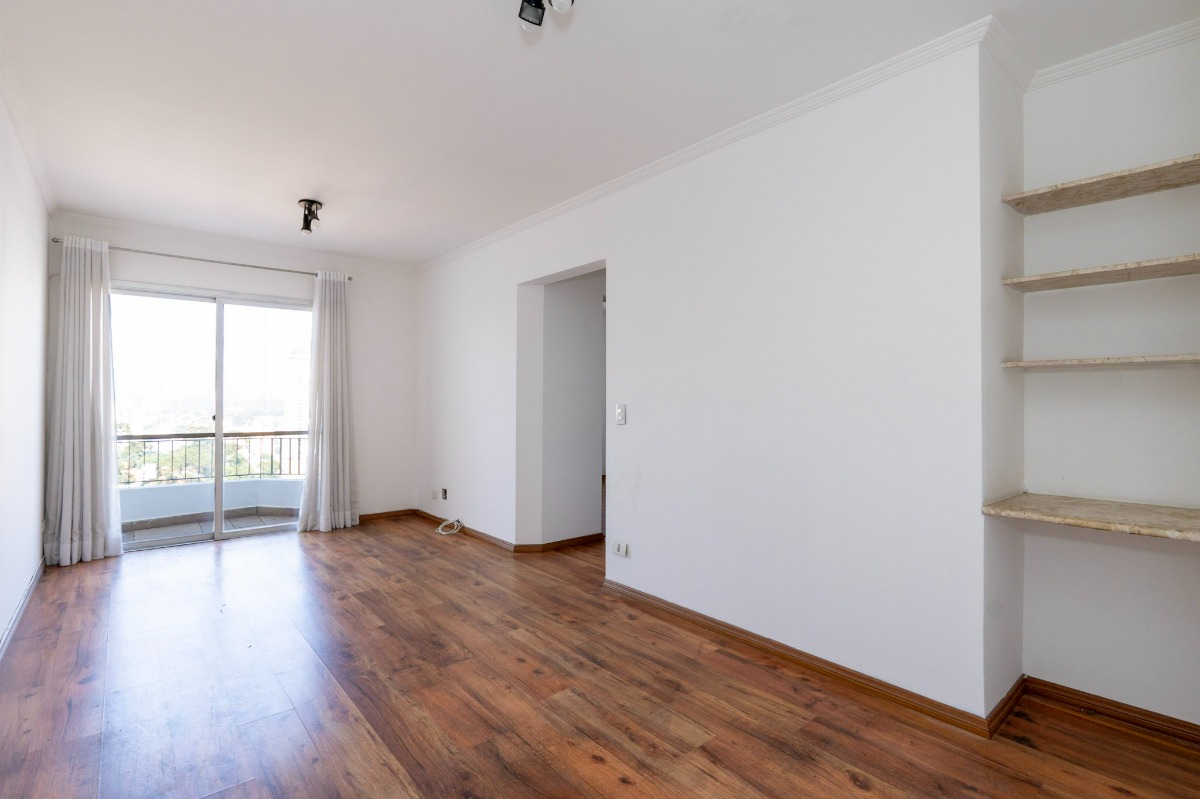 Apartamento à venda com 2 quartos, 65m² - Foto 1