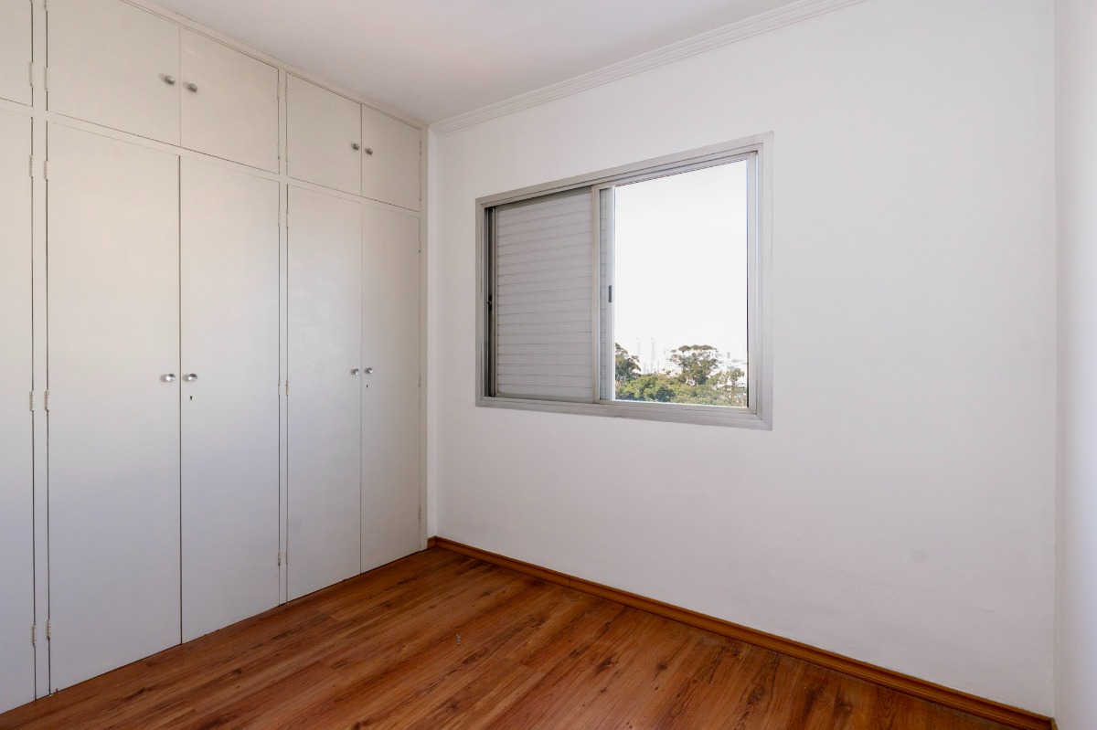 Apartamento à venda com 2 quartos, 65m² - Foto 20