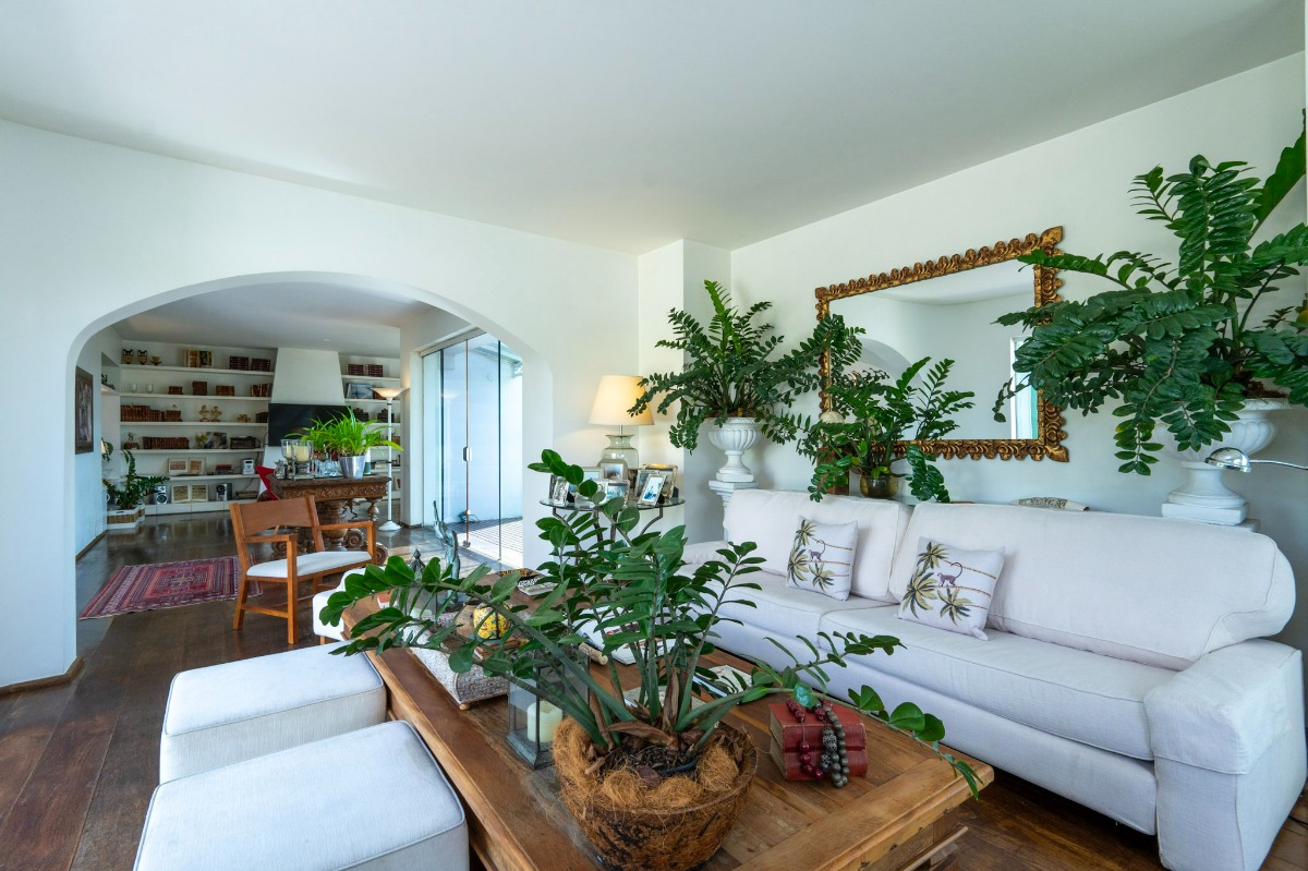Cobertura para venda com 4 quartos, sendo 2 suítes, 576m²