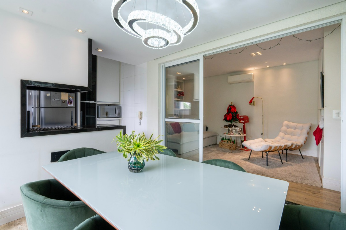 Apartamento à venda com 2 quartos, 77m² - Foto 3