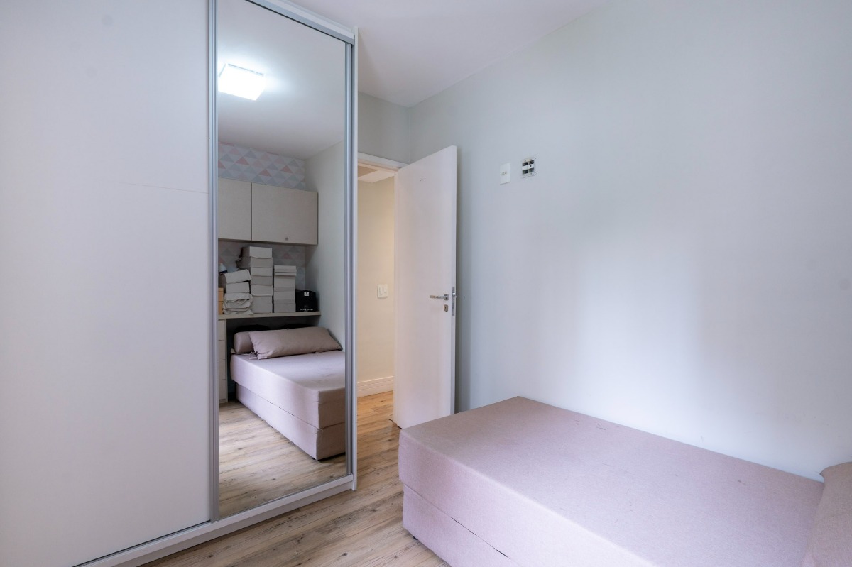 Apartamento à venda com 2 quartos, 77m² - Foto 28