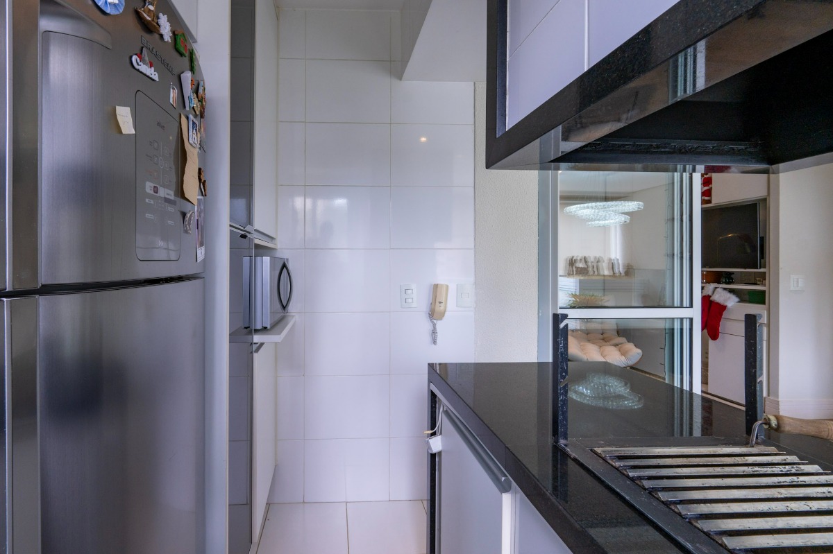 Apartamento à venda com 2 quartos, 77m² - Foto 31