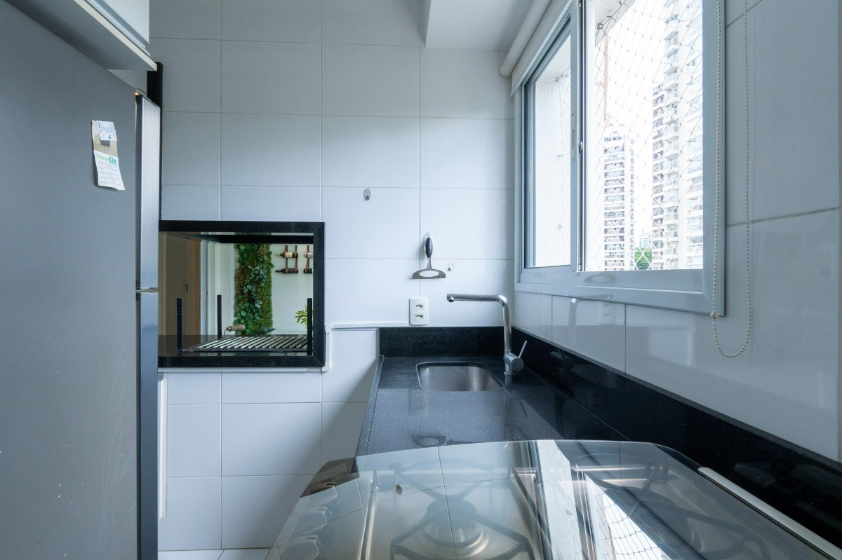 Apartamento à venda com 2 quartos, 77m² - Foto 32