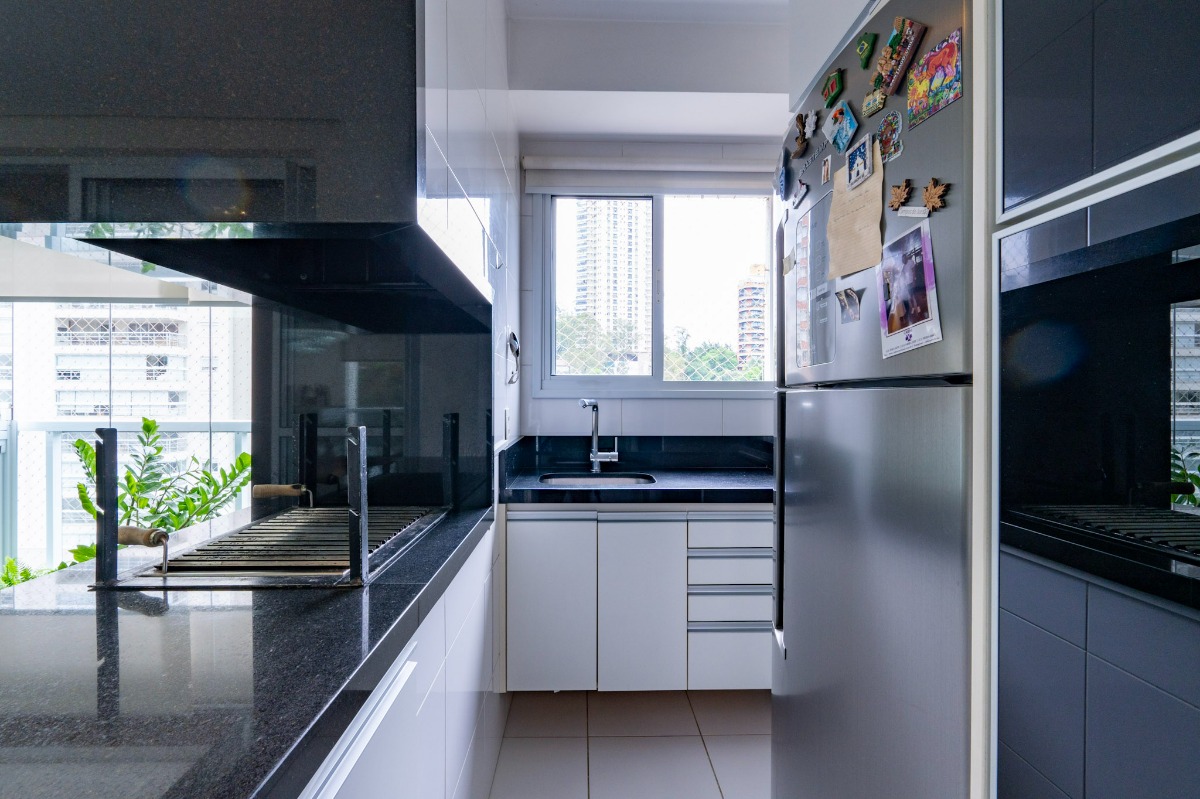 Apartamento à venda com 2 quartos, 77m² - Foto 35