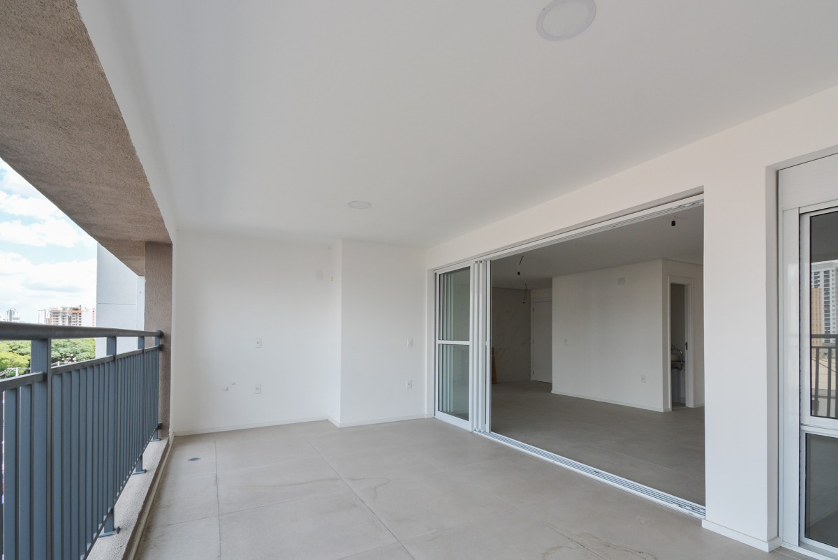 Apartamento à venda com 3 quartos, 109m² - Foto 2