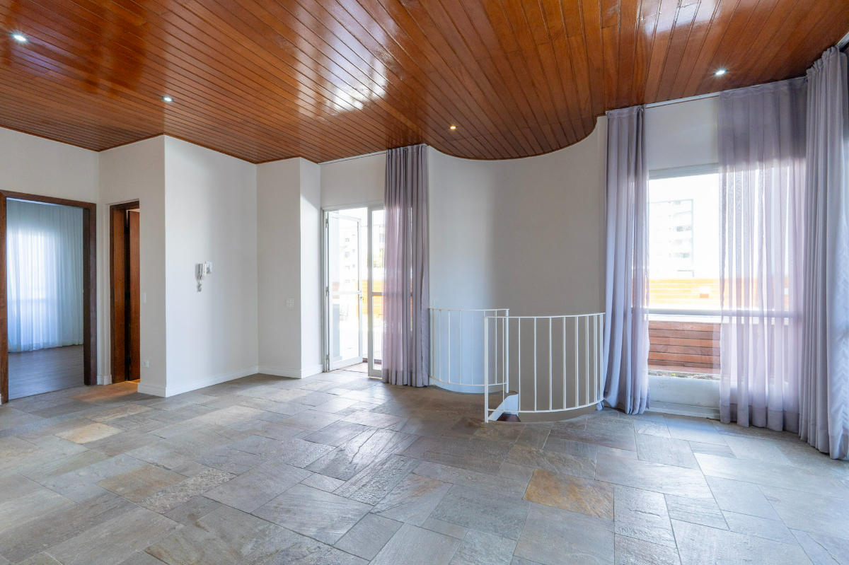 Cobertura à venda com 4 quartos, 255m² - Foto 11