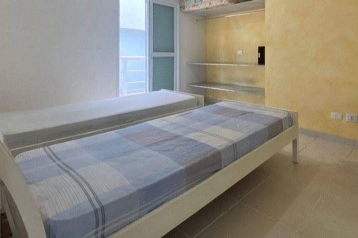 Casa de Condomínio à venda com 4 quartos, 290m² - Foto 4