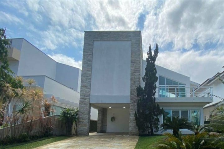 Casa de Condomínio à venda com 4 quartos, 290m² - Foto 3
