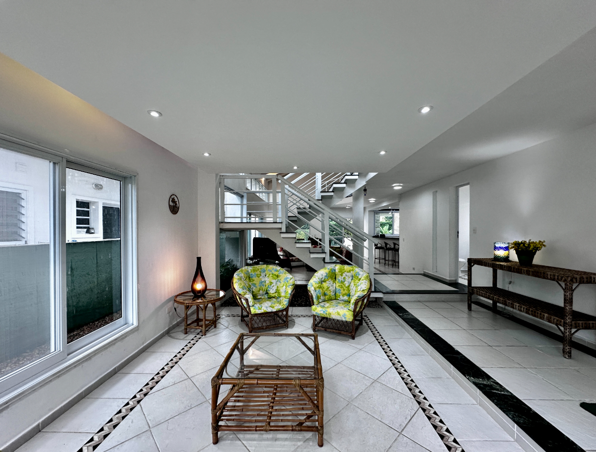 Casa de Condomínio à venda com 4 quartos, 290m² - Foto 10