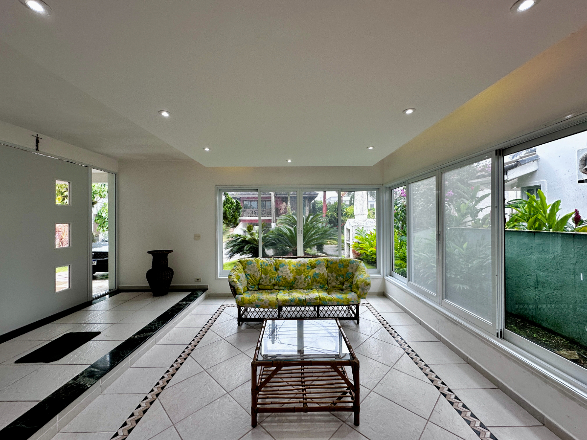 Casa de Condomínio à venda com 4 quartos, 290m² - Foto 16