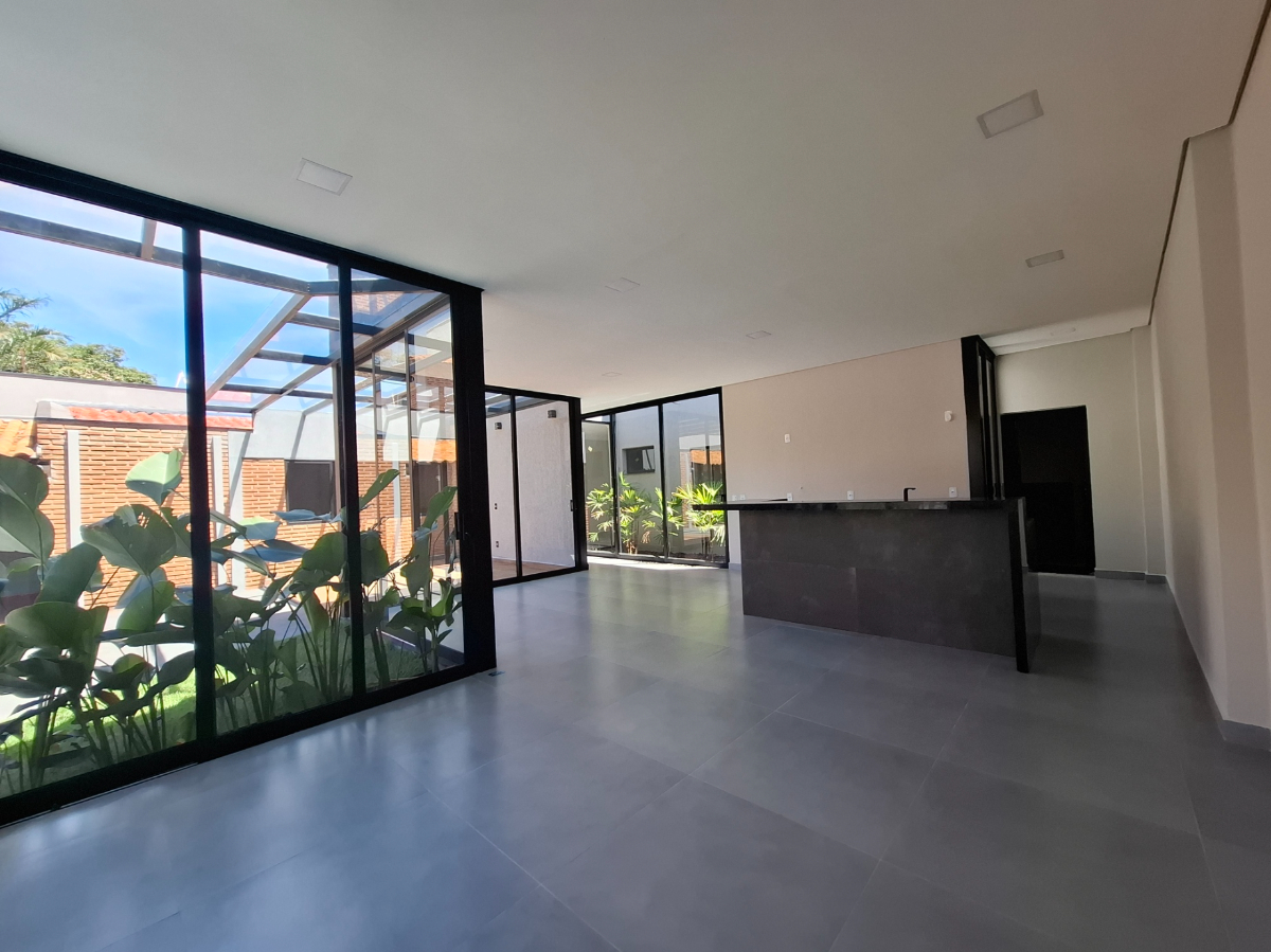 Casa à venda com 4 quartos, 260m² - Foto 6