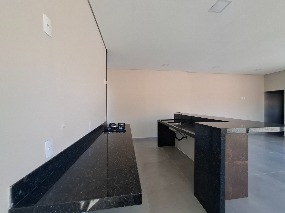 Casa à venda com 4 quartos, 260m² - Foto 10