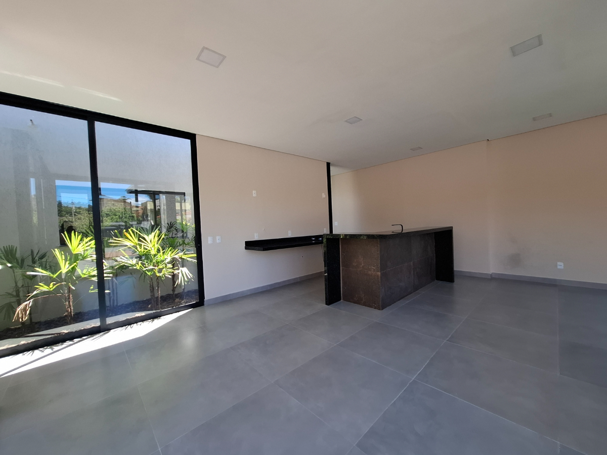 Casa à venda com 4 quartos, 260m² - Foto 8