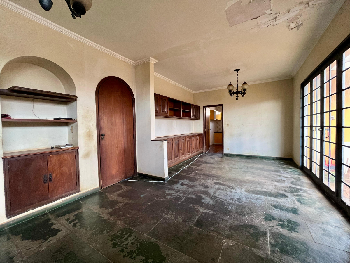 Prédio Inteiro à venda, 257m² - Foto 2