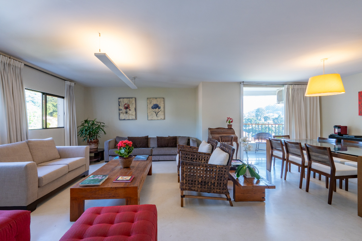 Apartamento à venda com 3 quartos, 232m² - Foto 1