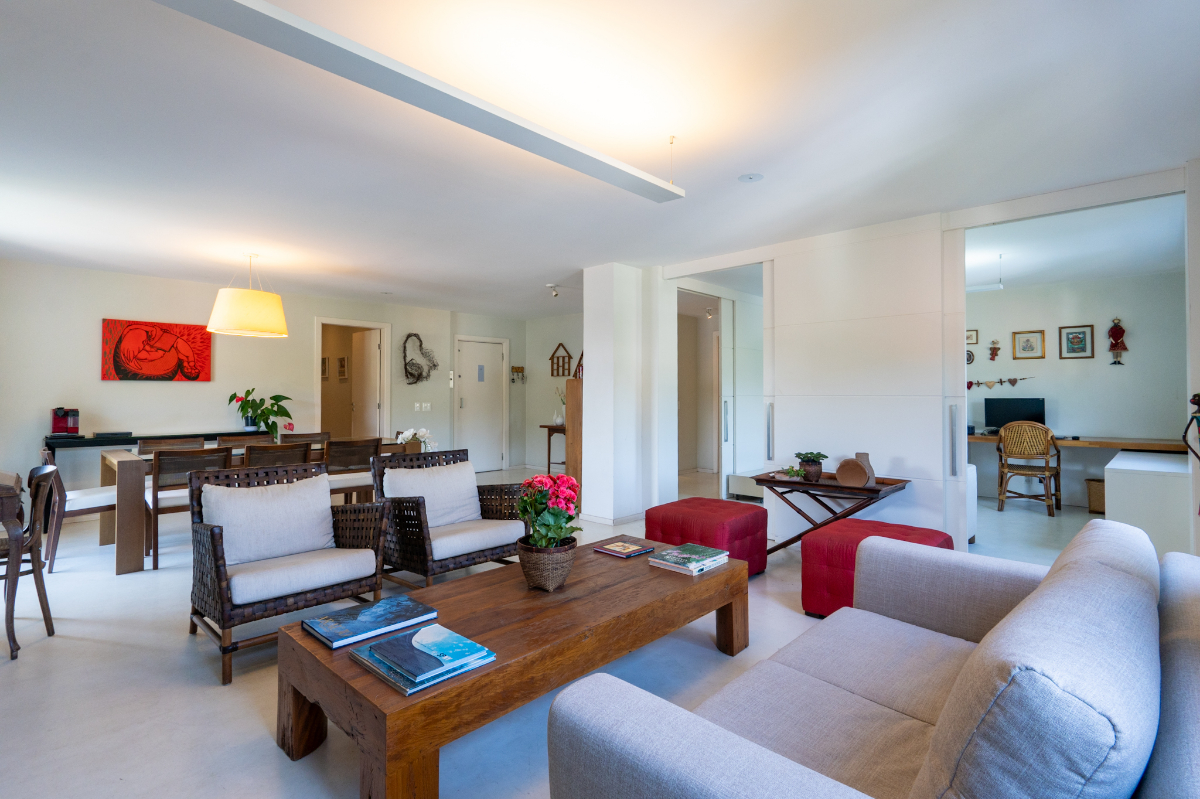 Apartamento à venda com 3 quartos, 232m² - Foto 2