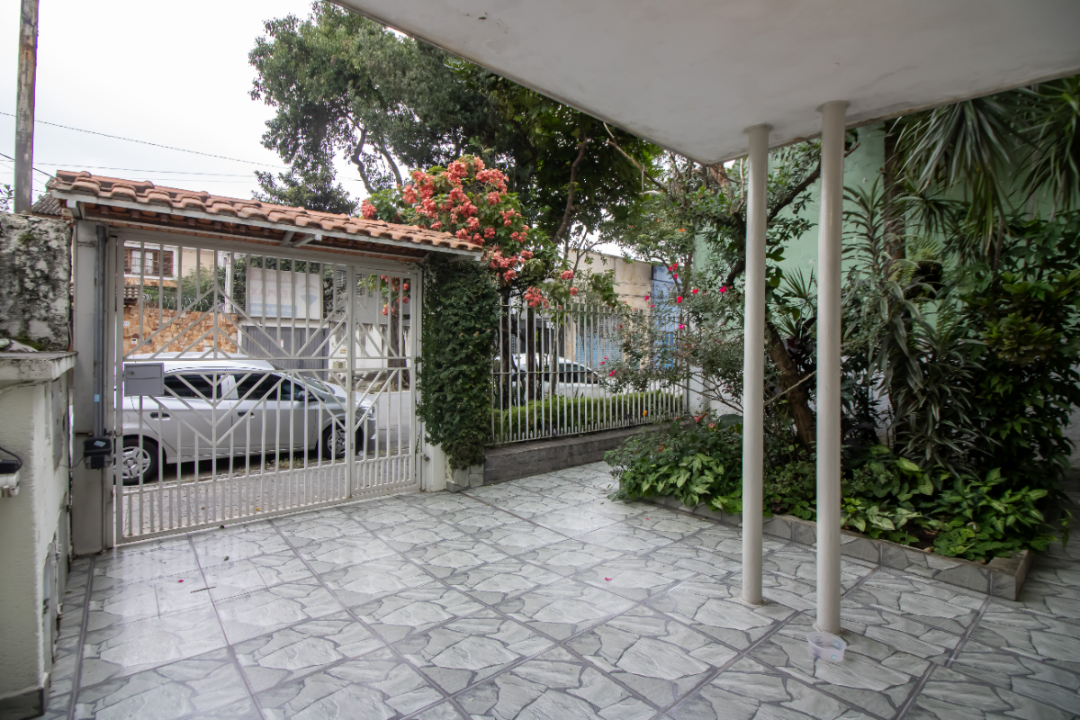 Casa tipo para venda com 3 quartos, sendo 1 suíte, 264m²