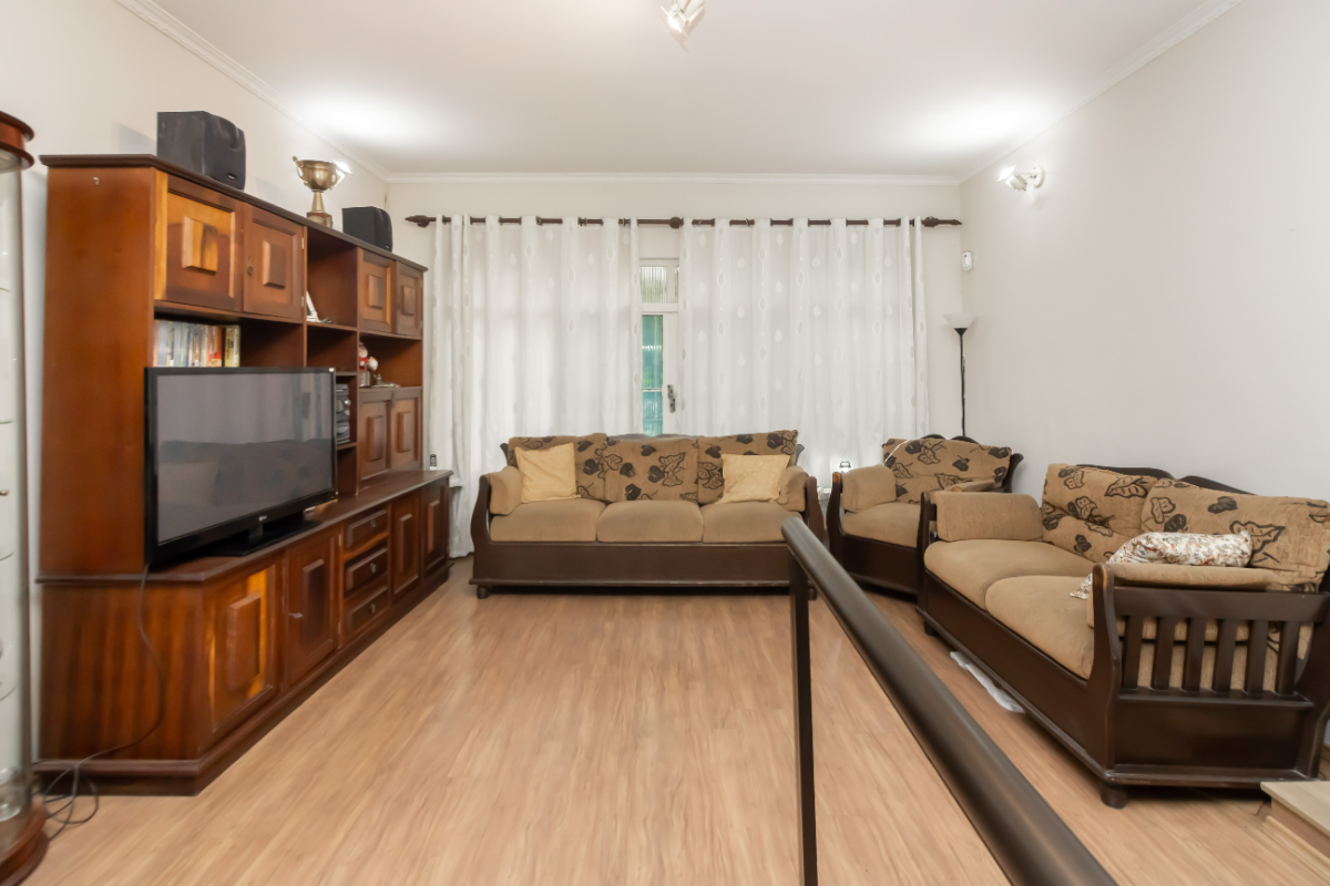 Casa tipo para venda com 3 quartos, sendo 1 suíte, 264m²