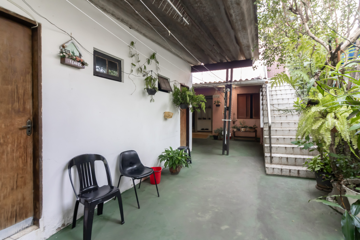 Casa tipo para venda com 3 quartos, sendo 1 suíte, 264m²