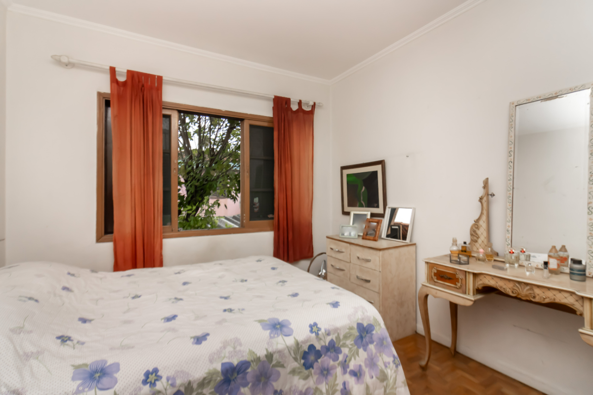 Casa tipo para venda com 3 quartos, sendo 1 suíte, 264m²