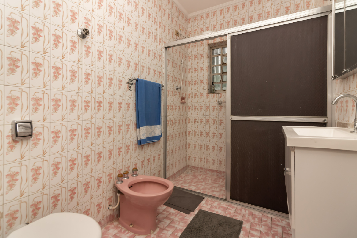Casa tipo para venda com 3 quartos, sendo 1 suíte, 264m²