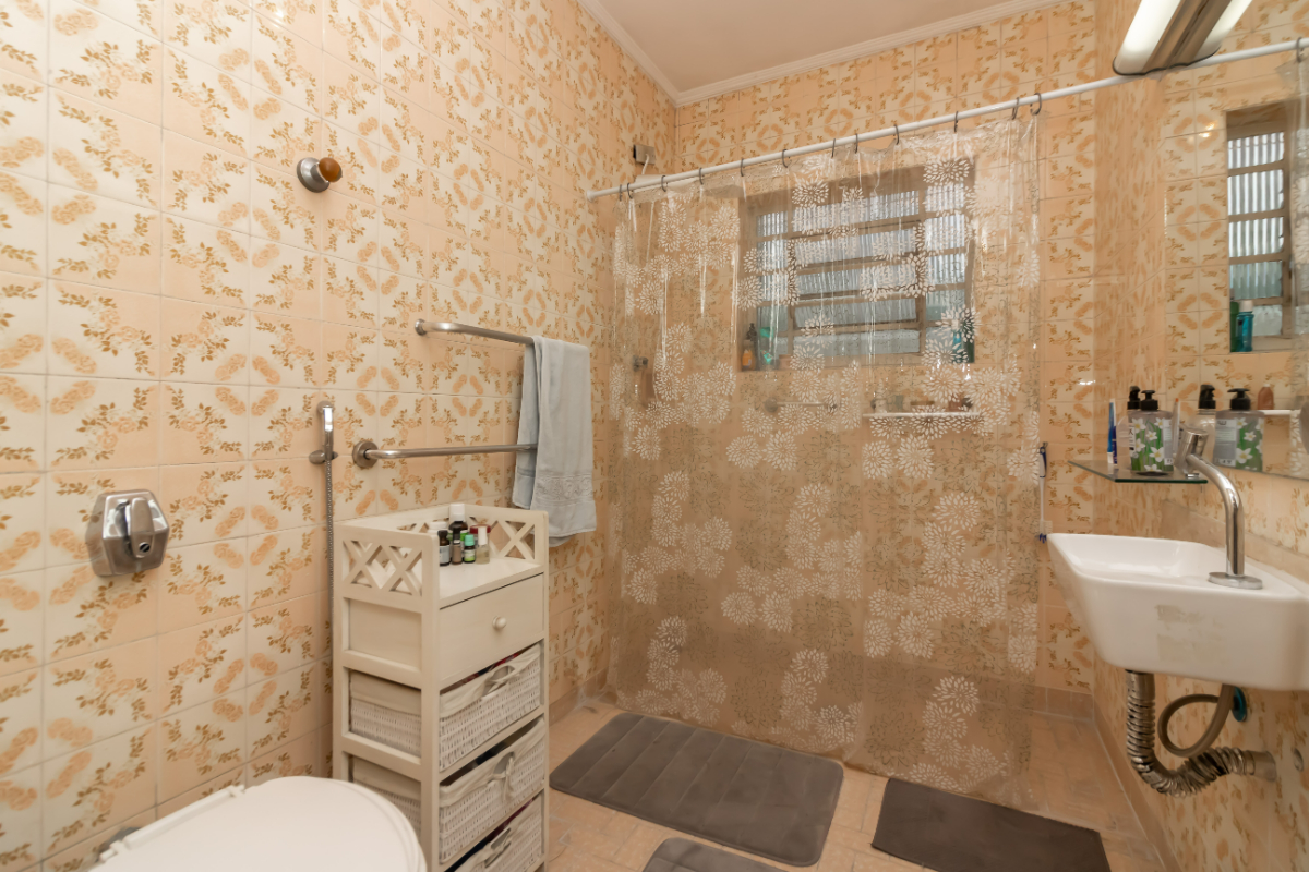 Casa tipo para venda com 3 quartos, sendo 1 suíte, 264m²