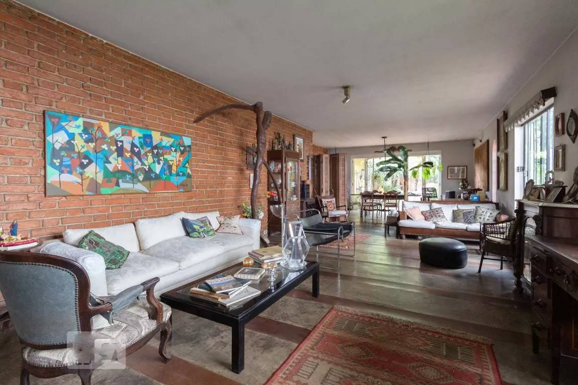 Casa no condomínio Sem bome para venda com 3 quartos, sendo 1 suíte, 270m²